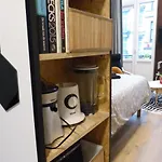 Superbe Studio au 1er étage, proche de la gare du Midi